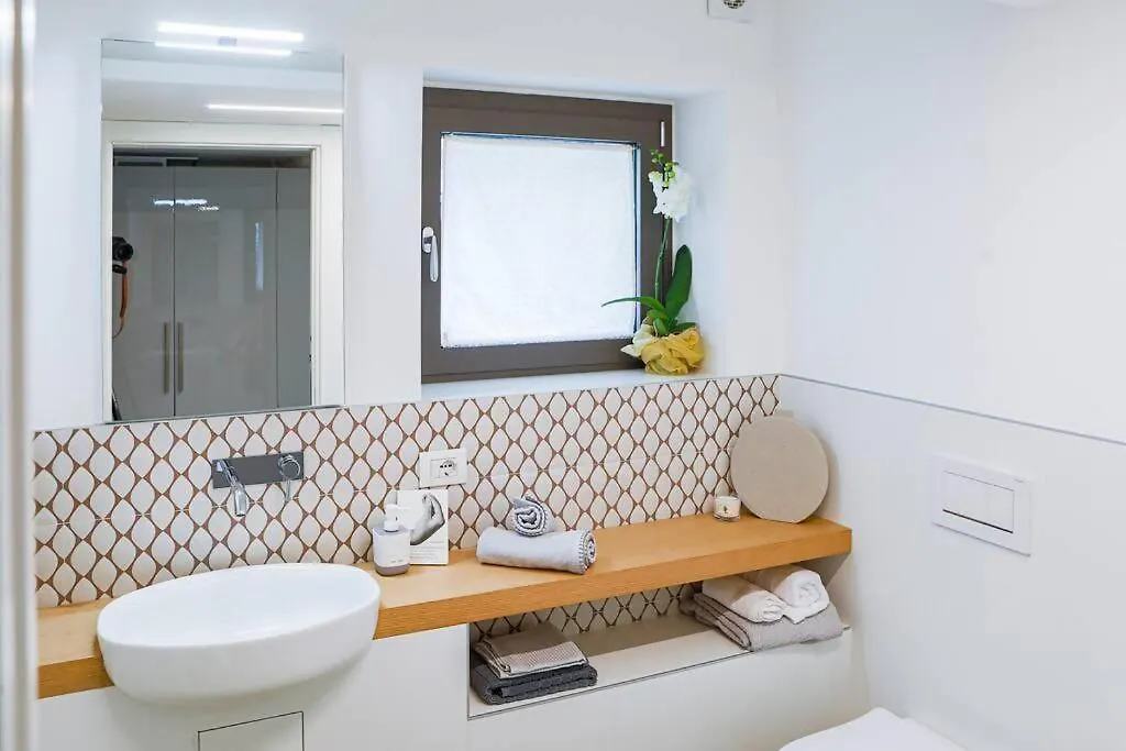 Cozy Room In The Heart Of Como
