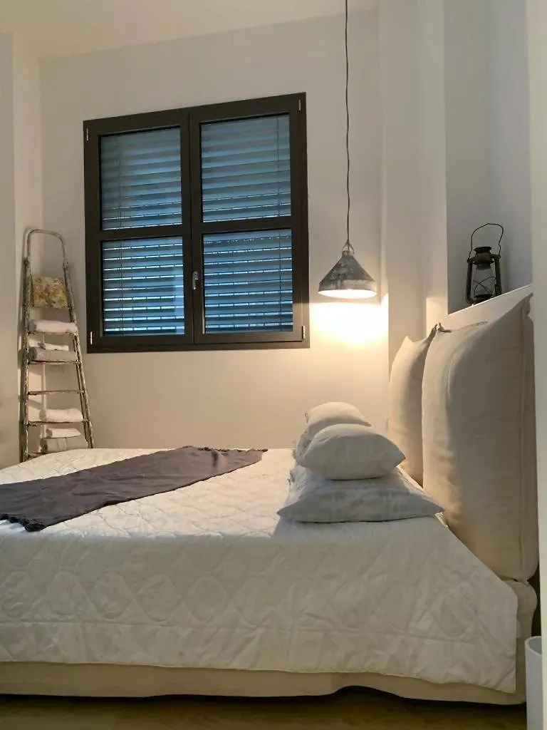 Cozy Room In The Heart Of Como Pensión