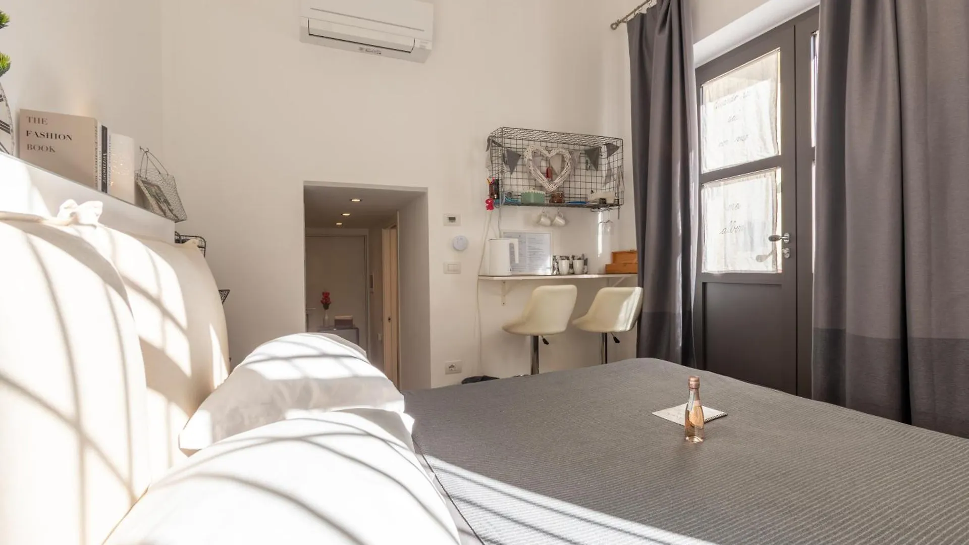 Cozy Room In The Heart Of Como