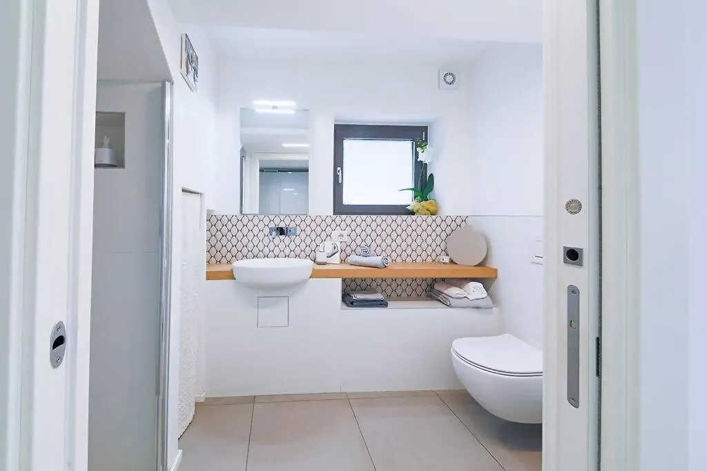 Cozy Room In The Heart Of Como Guest house