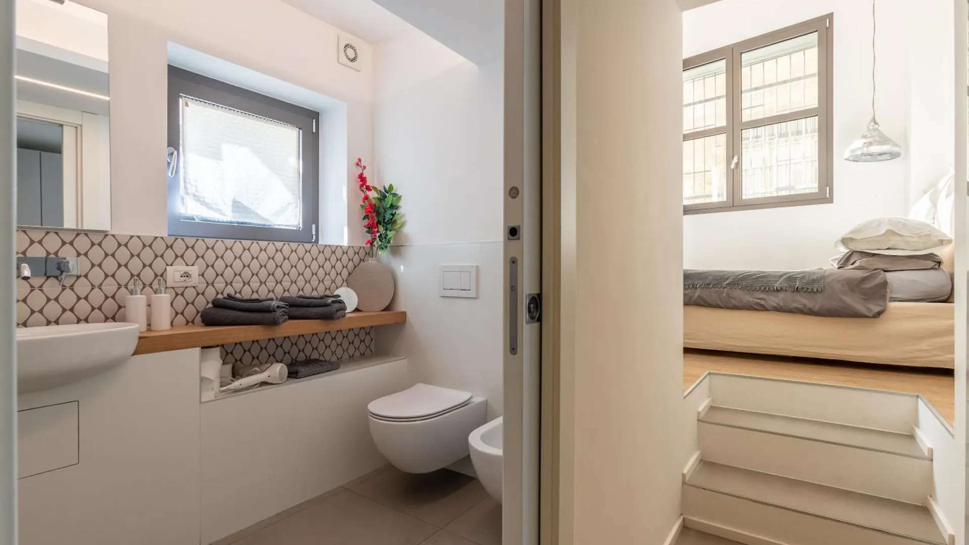 Cozy Room In The Heart Of Como 0*,